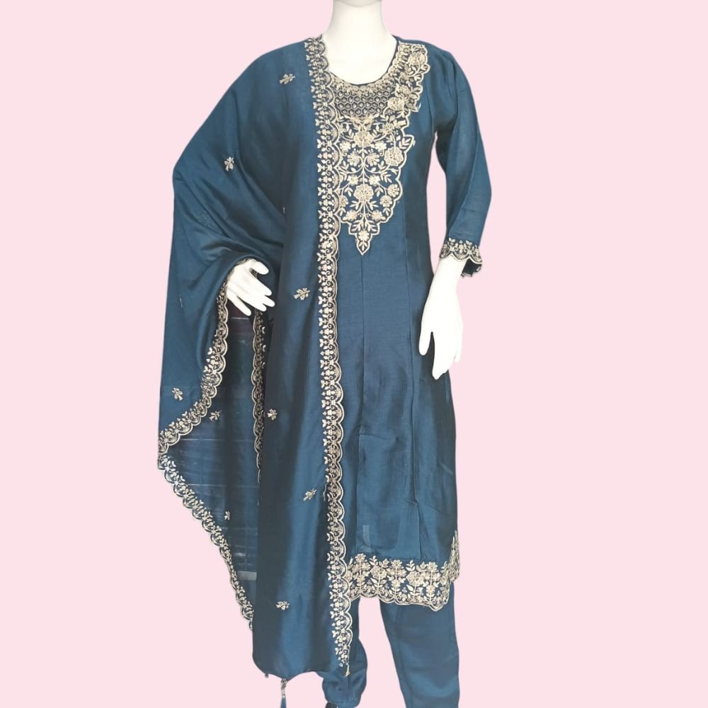 SHAGUN : Women Embroidery Straight Kurta and Pant Set with Dupataa